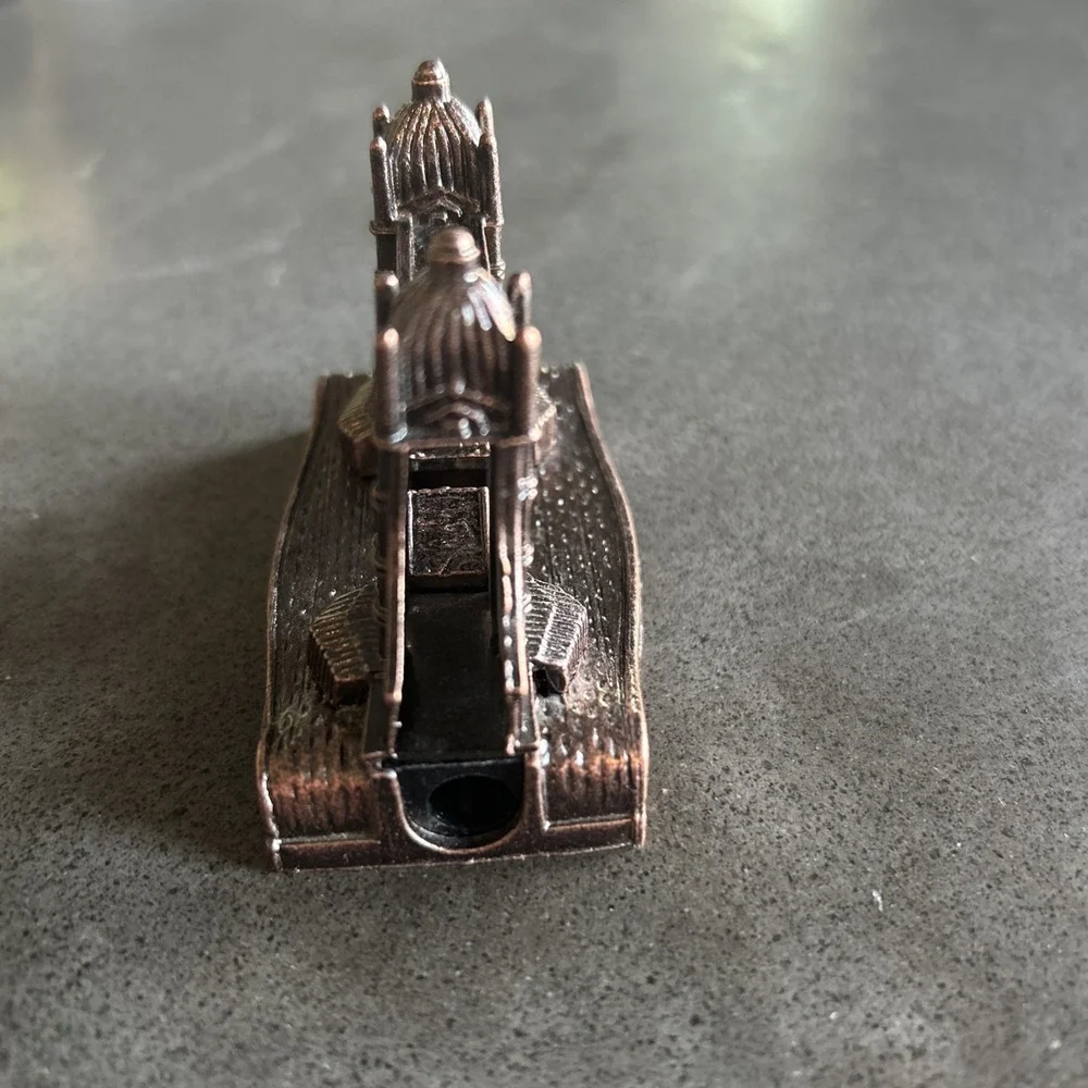 Vintage Tower Bridge London England Pencil Sharpener Souvenir Gently Used Cond